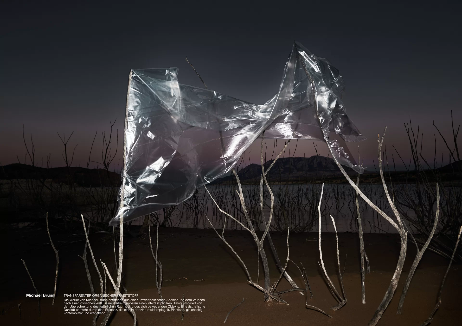 [Translate to English:] Studio Thom Pfister YES Einmalig Ausstellung Einladung Kuratiert Künstlerinnen Kunst Verkauf Swiss Grafikdesign International Art Direction Creative Direction Grossformat Magazin limitiert Cover Titelbild Inhalt Text Christof Gertsch Plakat Karte Postversand Fotografie Illustration Bunt Farbig Bildkomposition