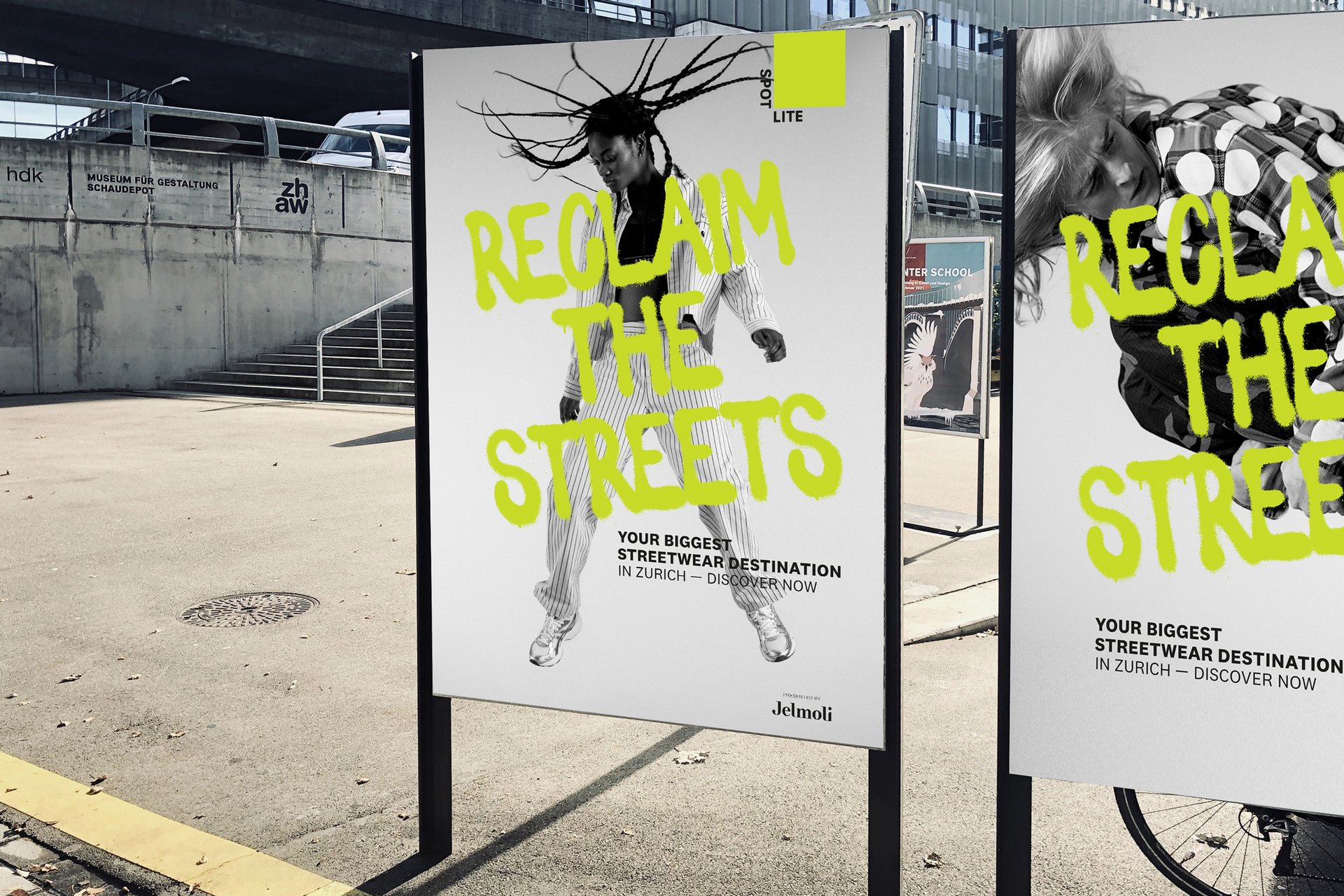 Fashion Kampagne Reclaim the Street Strasse Urban Mode Menschen Action Bewegung Sprung Fotoshooting Schwarz-Weiss Farbe Fotografie Typografie Neon Illustration Art Direction Creative Direction Plakate Bildkompositionen Totebag Mütze 