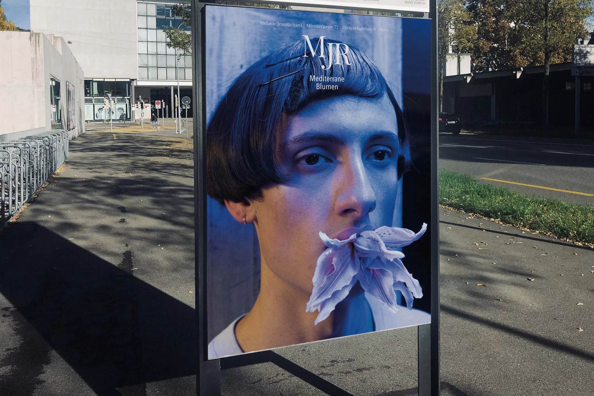 MJR Melanie JeanRichard Blühende Fantasie Mediterran Floristin Blumen Blumenwelt Angepasstes Branding Plakat Cover Print Swiss Grafikdesign Art Direction Creative Direction Fotografie Illustration Bunt Farbig Bildkomposition