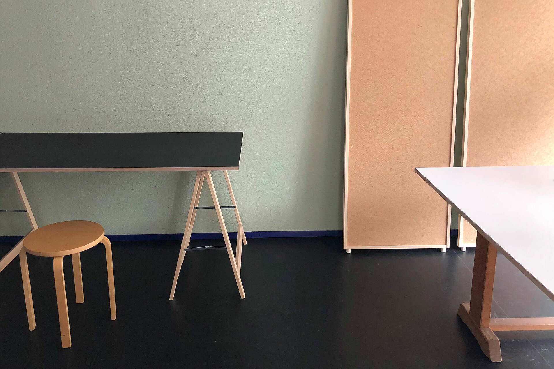 MIK atelier design desk stool wall branding bern