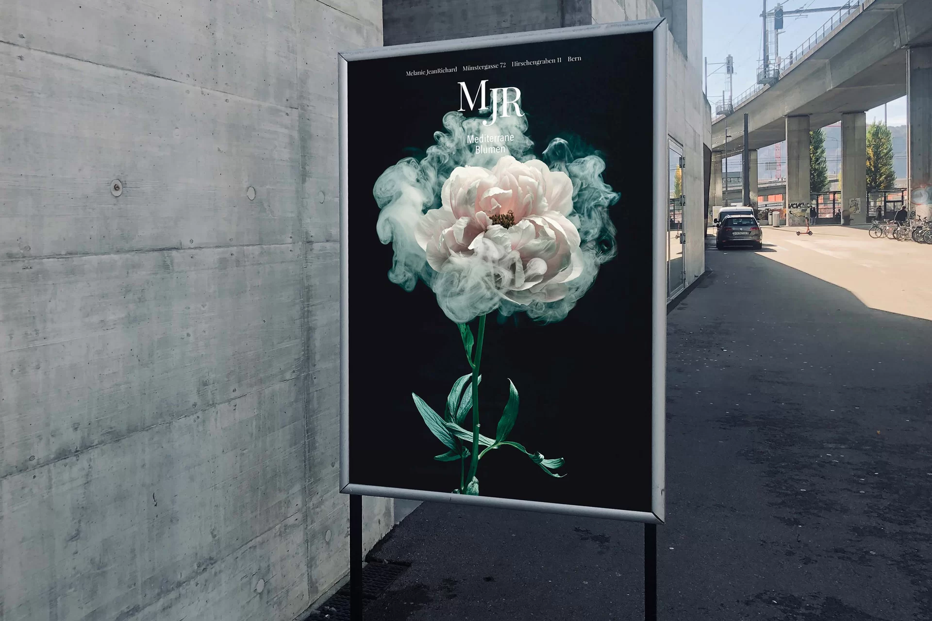 [Translate to English:] MJR Melanie JeanRichard Blühende Fantasie Mediterran Floristin Blumen Blumenwelt Angepasstes Branding Plakat Cover Print Swiss Grafikdesign Art Direction Creative Direction Fotografie Illustration Bunt Farbig Bildkomposition