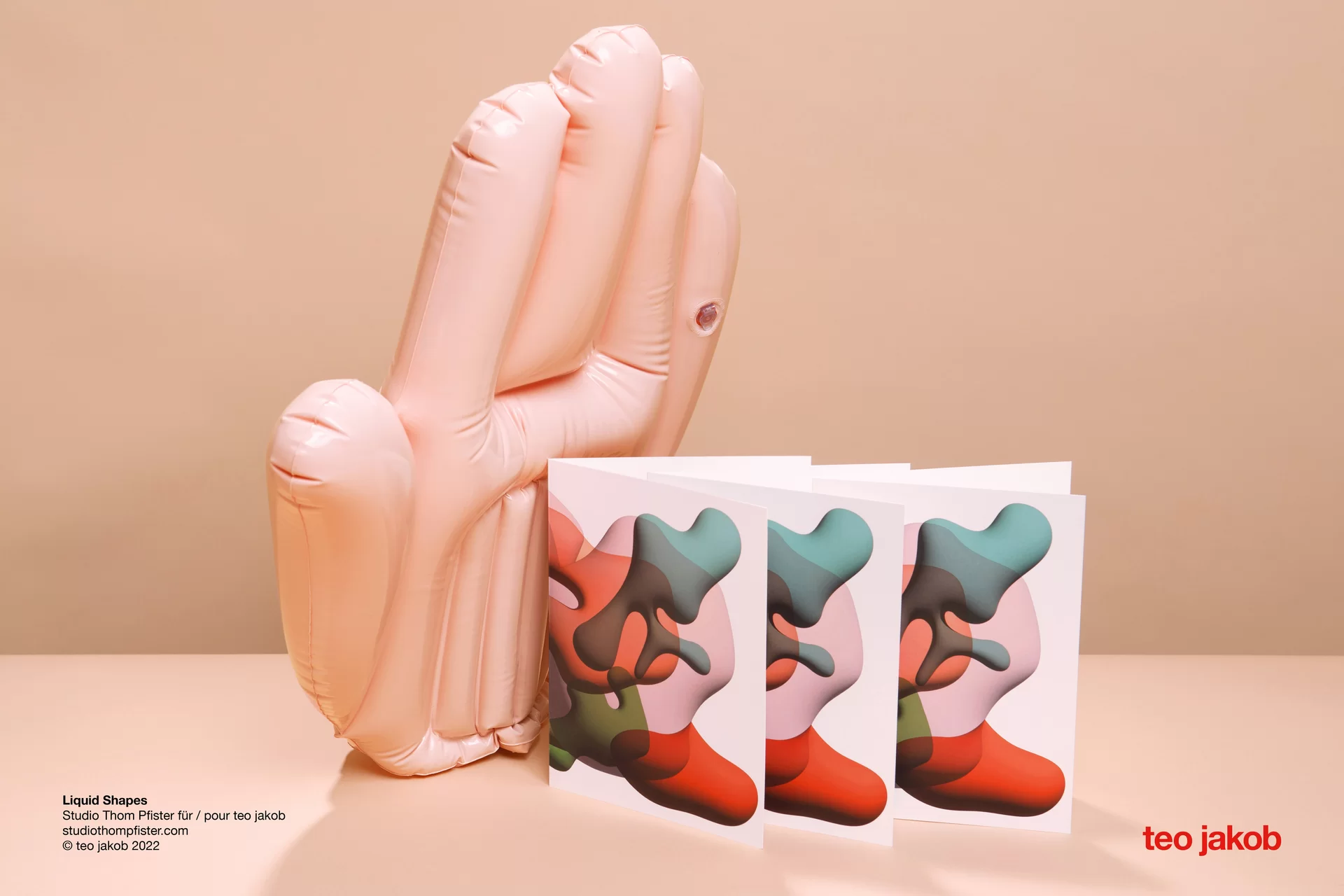 Teo Jakob Plakat Karte Postversand Bunt Abstrakt Swiss Grafikdesign Farben Formen Figuren Aufblasbar Hand Fliessend Illustration  